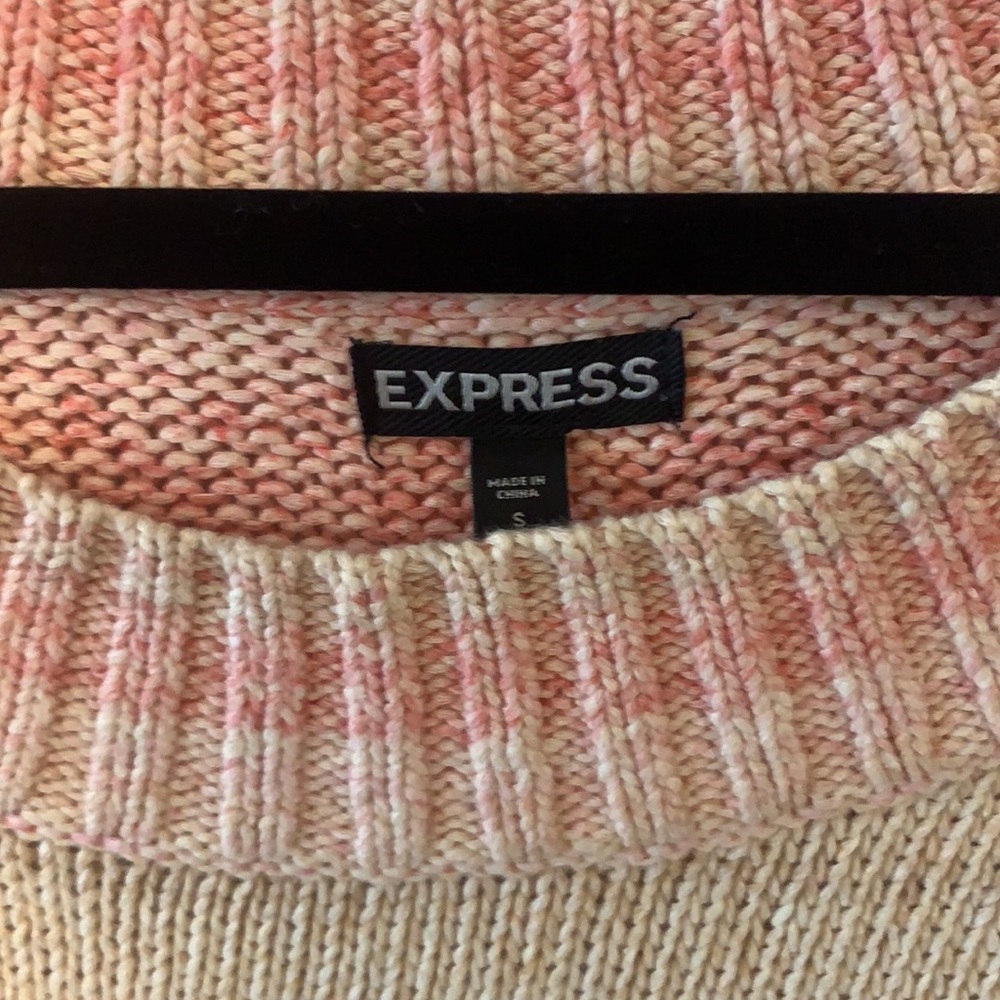 Express Sweater - Picture 2 of 3